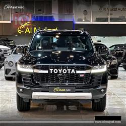 تۆیۆتا لاند کروزەر